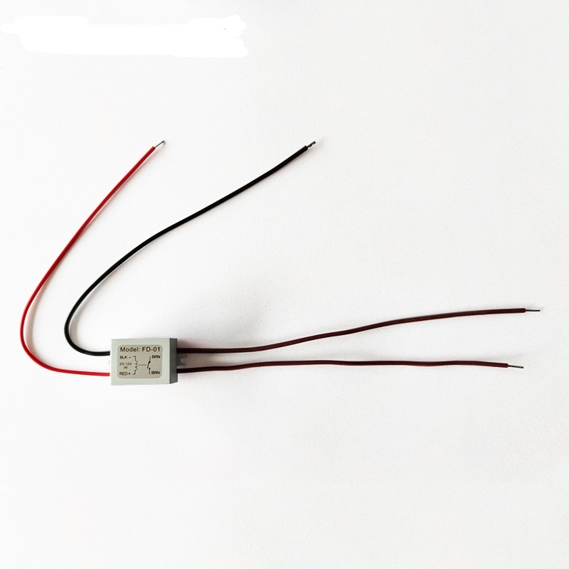 防雾膜加热膜/控制继电器/雾镜触摸开关白底实物图