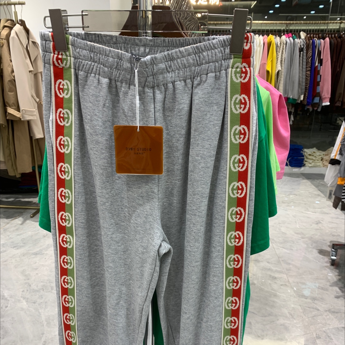 23 styles of fashionable casual pants