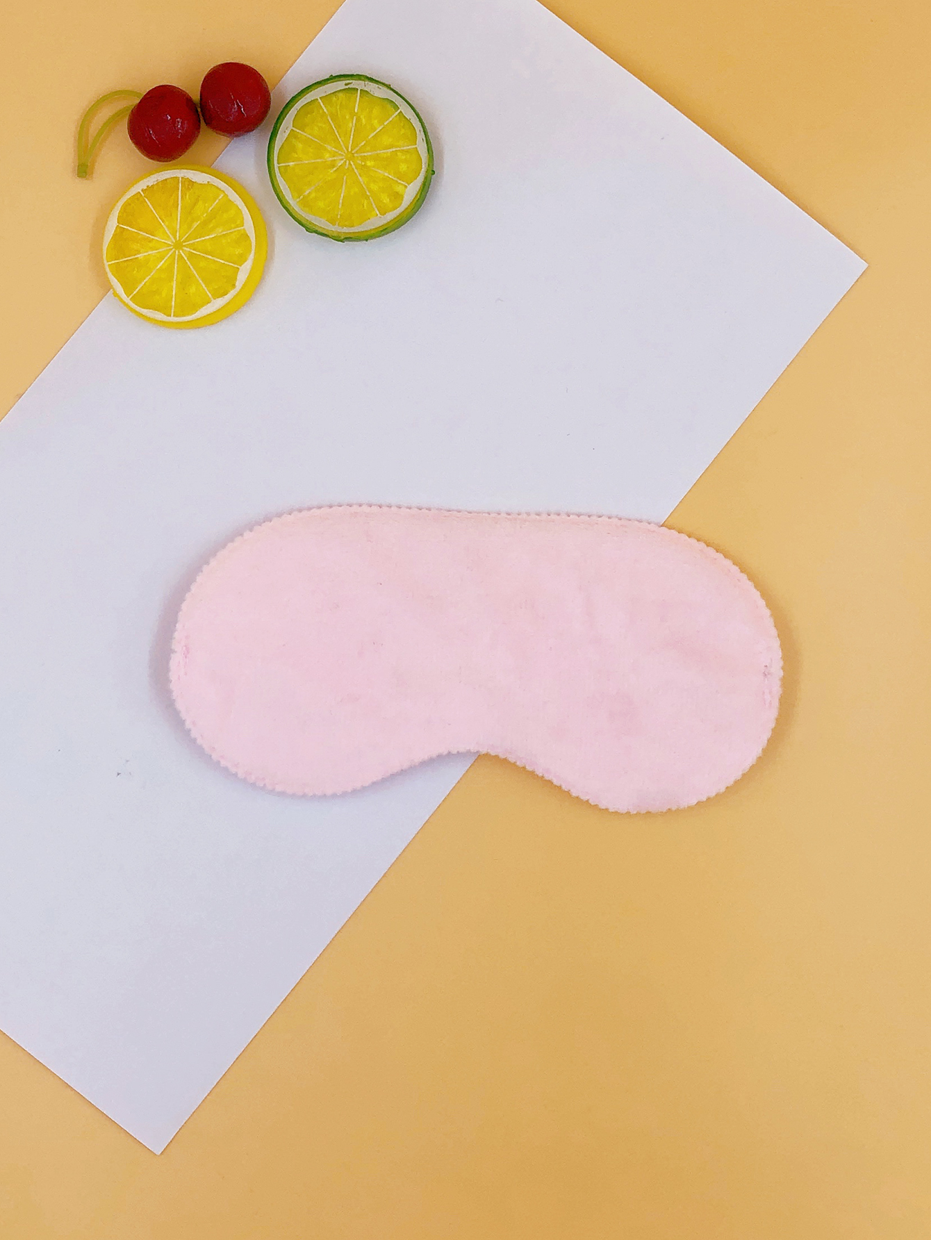In-stock eye masks: Pink plush solid color eye masks, student sleep eye masks, breathable and light-blocking embroidered eye masks, plush eye masks, soft and comfortable, suitable for both men and women. Eye masks available for customization. Factory customization, sample production based on submission, and order production are all acceptable details Picture