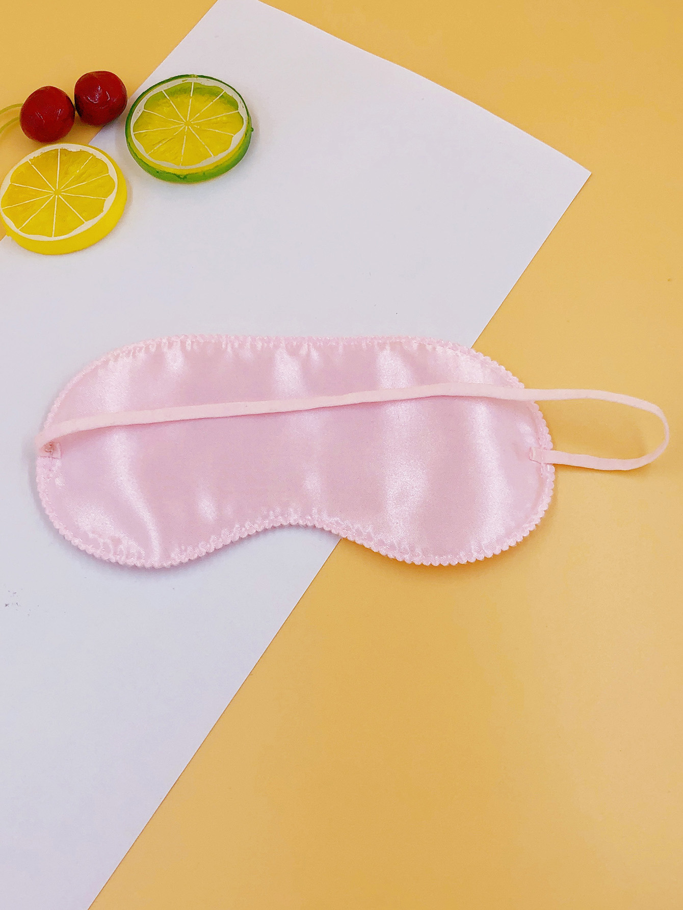 In-stock eye masks: Pink plush solid color eye masks, student sleep eye masks, breathable and light-blocking embroidered eye masks, plush eye masks, soft and comfortable, suitable for both men and women. Eye masks available for customization. Factory customization, sample production based on submission, and order production are all acceptable Application Scenario