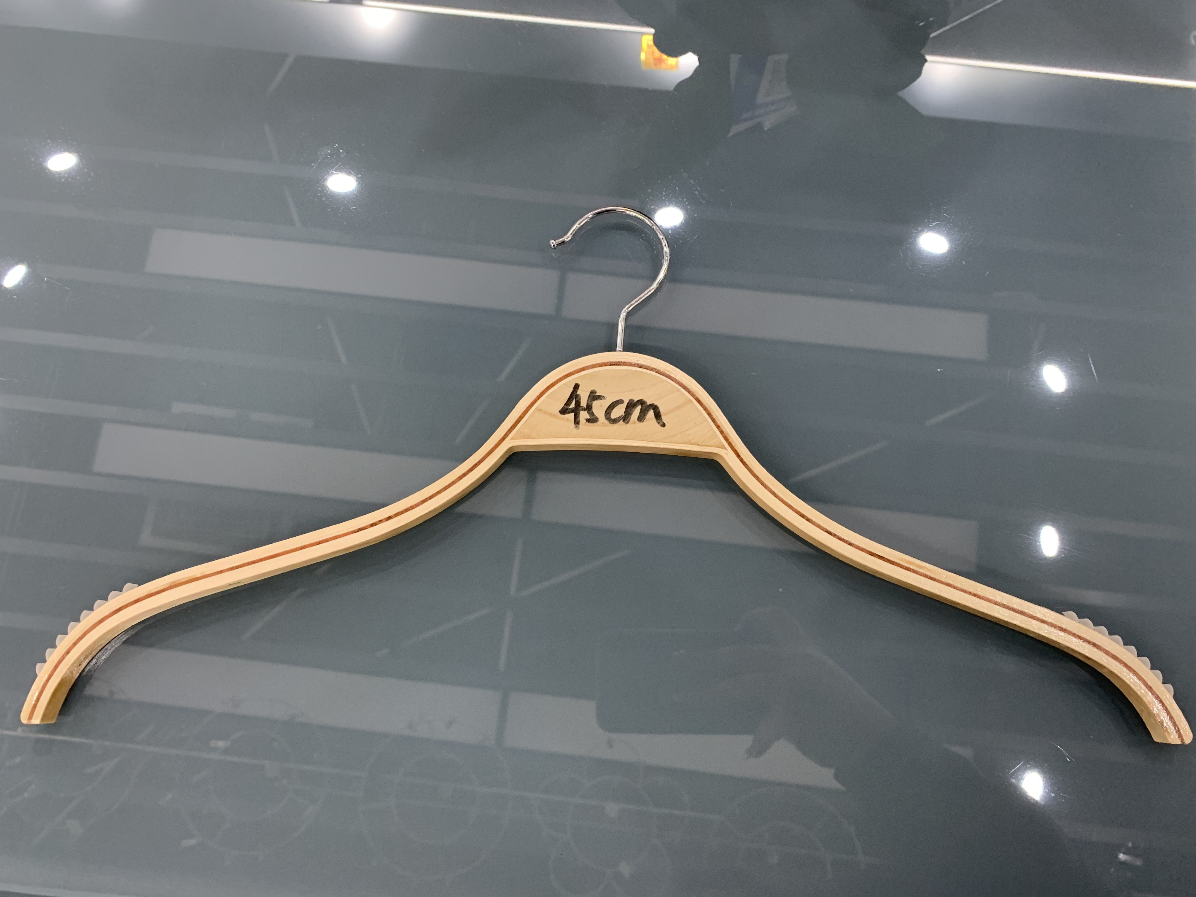 45公分大木心夹板衣架图