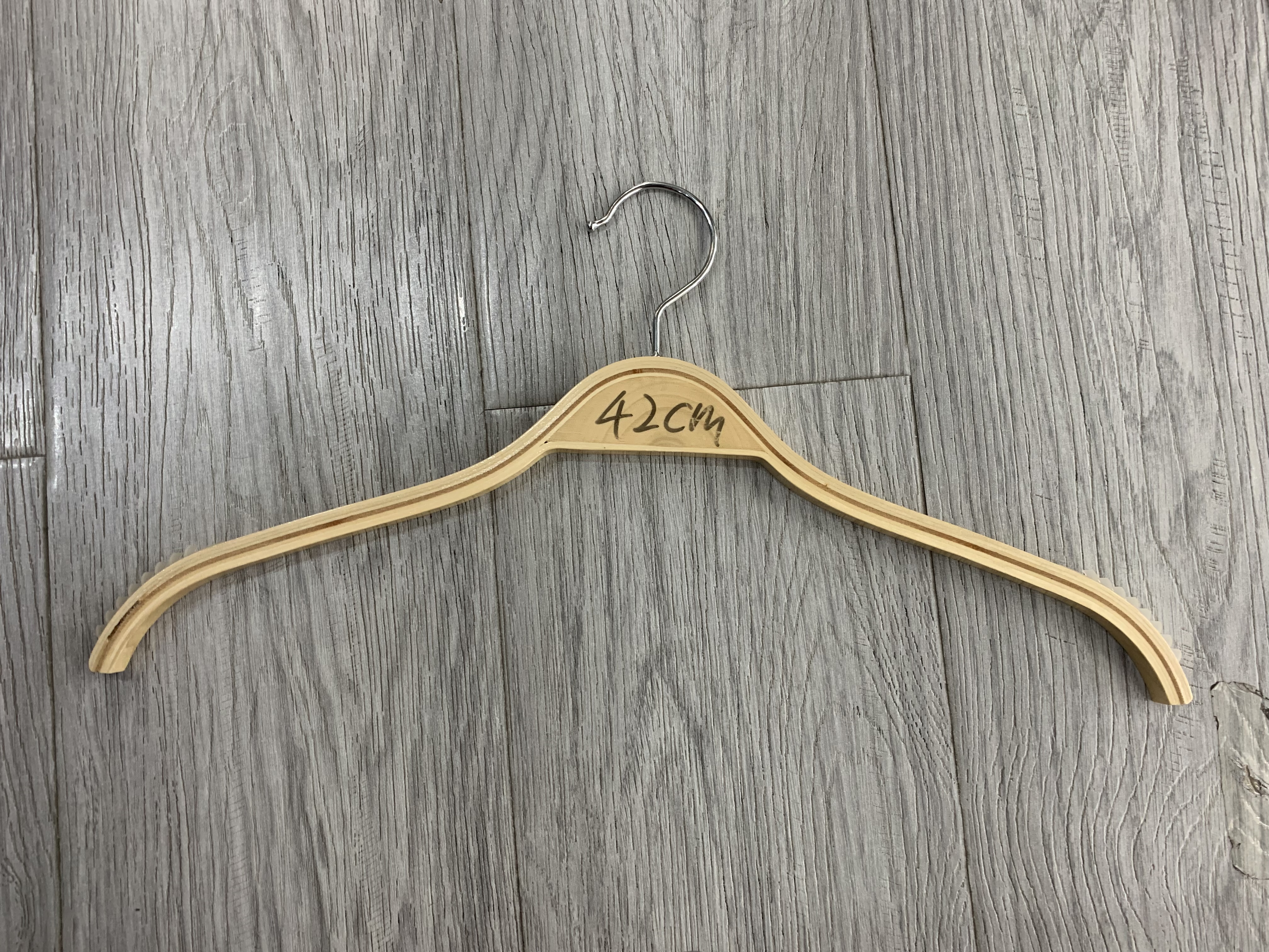 42公分夹板衣架图