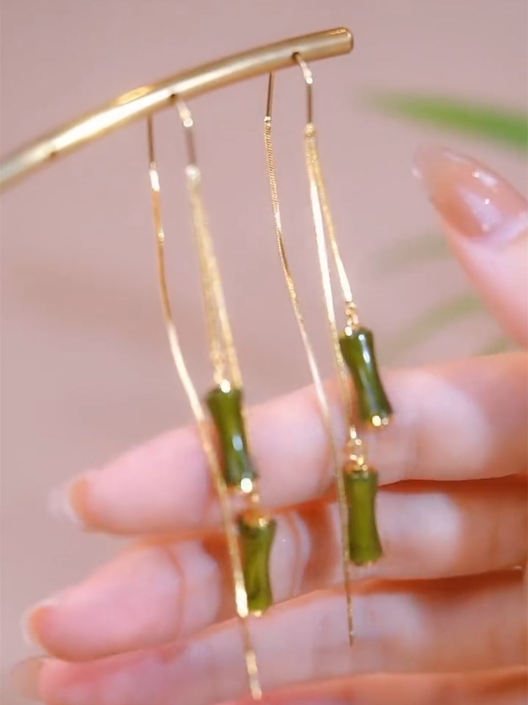 Long green bamboo-joint ear thread earrings, women's anti-loss tassel design, popular and versatile earrings, 2022 new style earrings 022