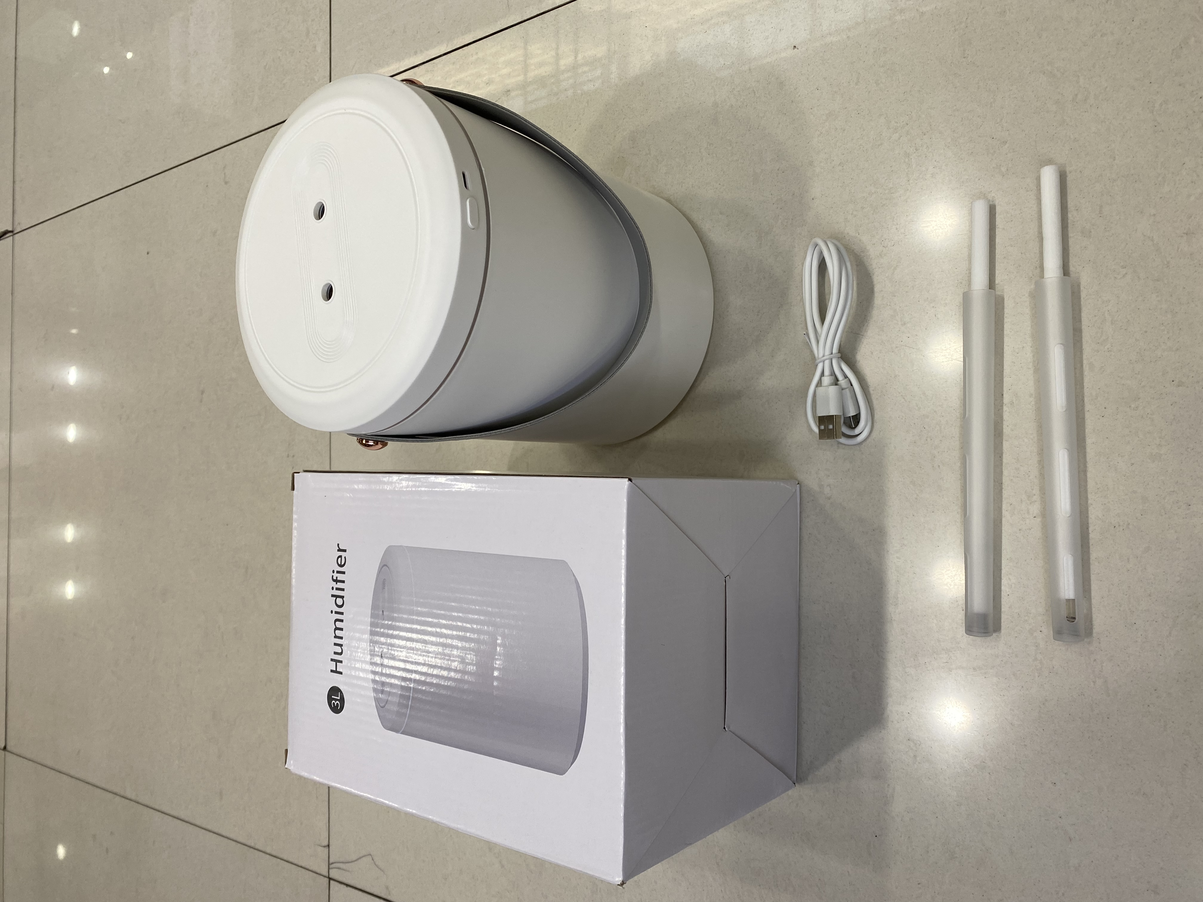 3L Extra-long spray air water replenishment dual-spray USB household humidifier Application Scenario