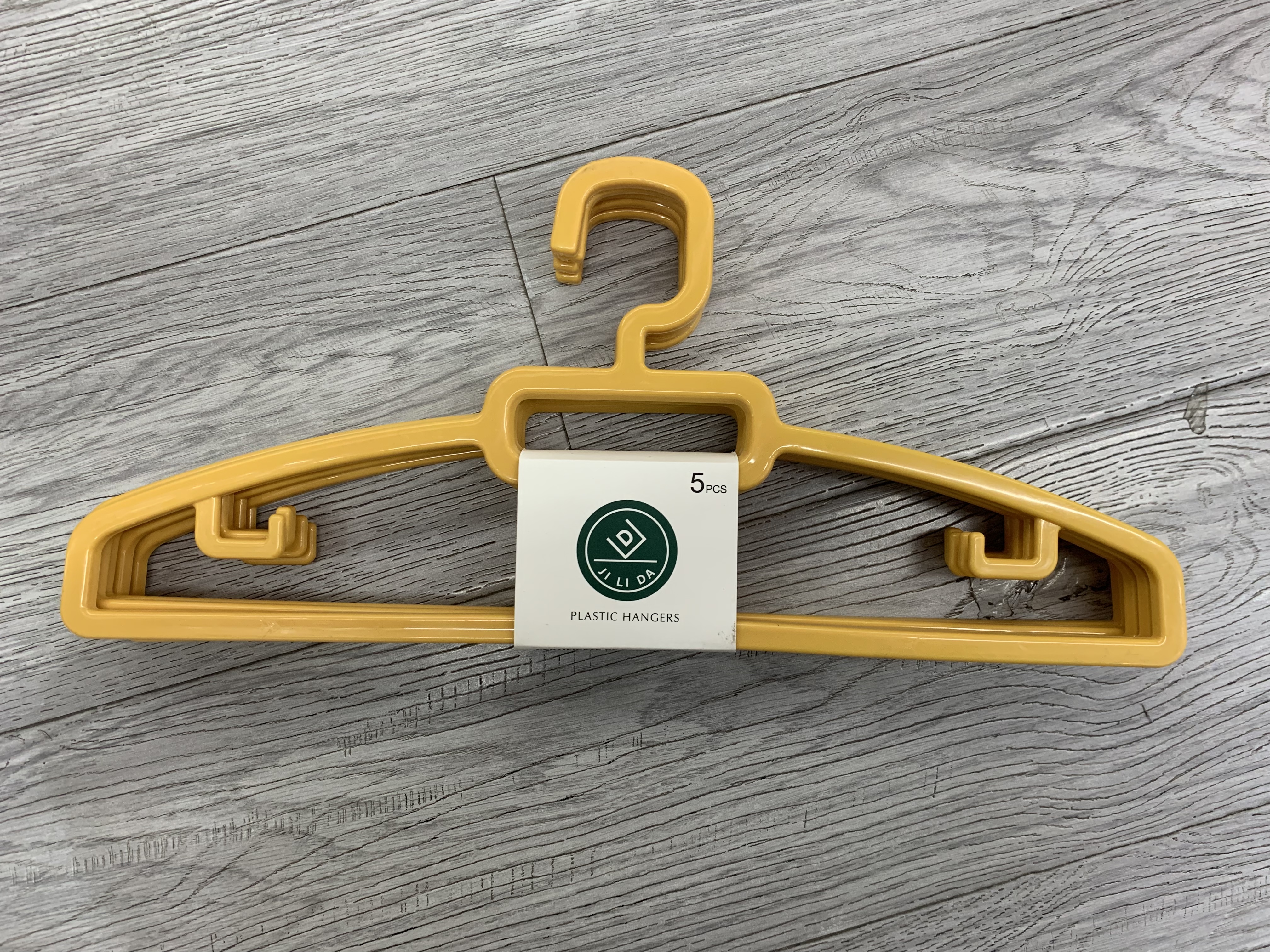 8023# 塑料衣架 （5个一卡）