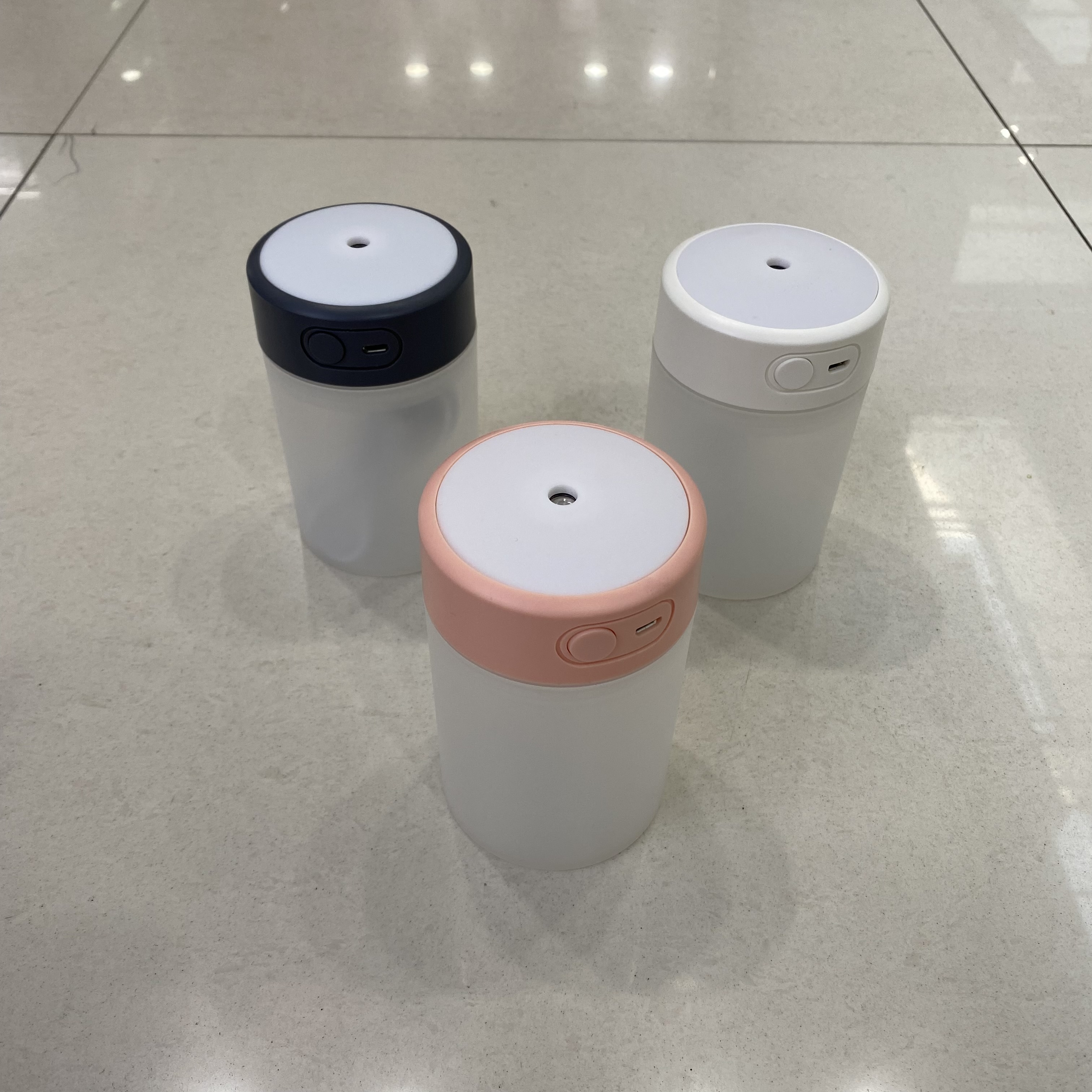 Big white dazzle humidificador para el hogar USB coche mini humidificador de aire para el hogar 360ml Specification image