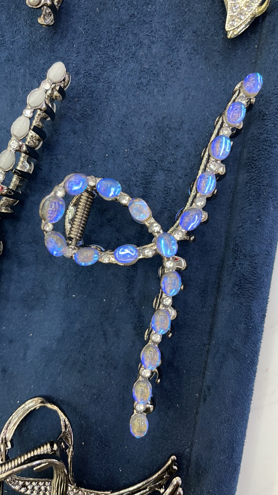 20252热销网红爆款月光水晶爪