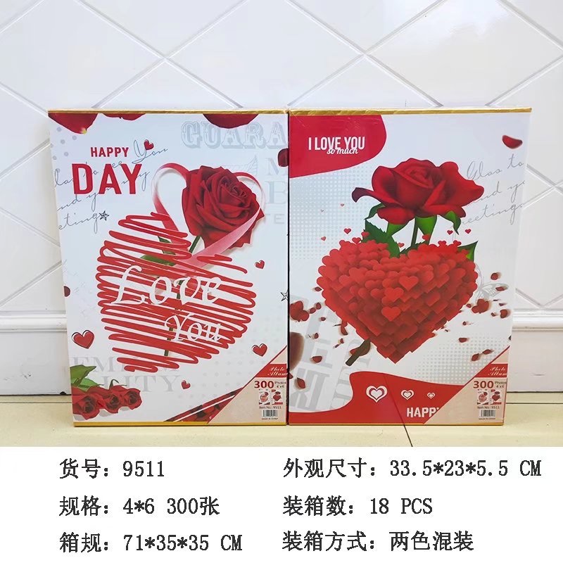 A 6-inch printed photo album with 300 sheets, a retro photo album for families Item Picture