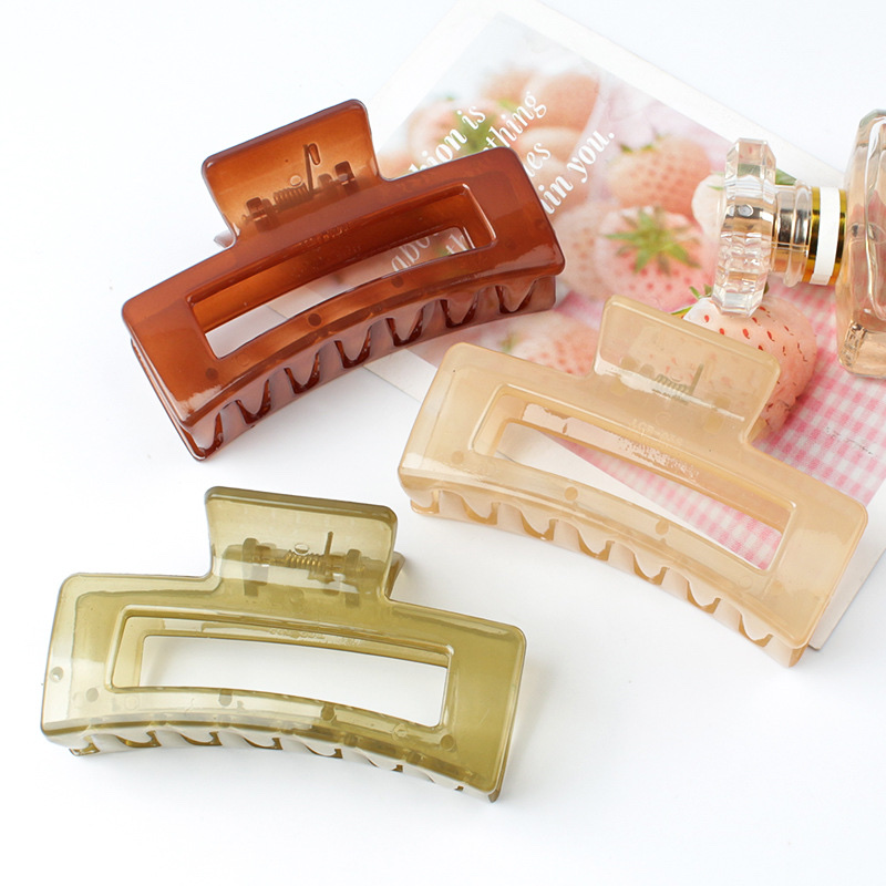 Spring large Shark clip, Korean candy-colored square hair clip, Hua Hin Accessories -513 Application Scenario