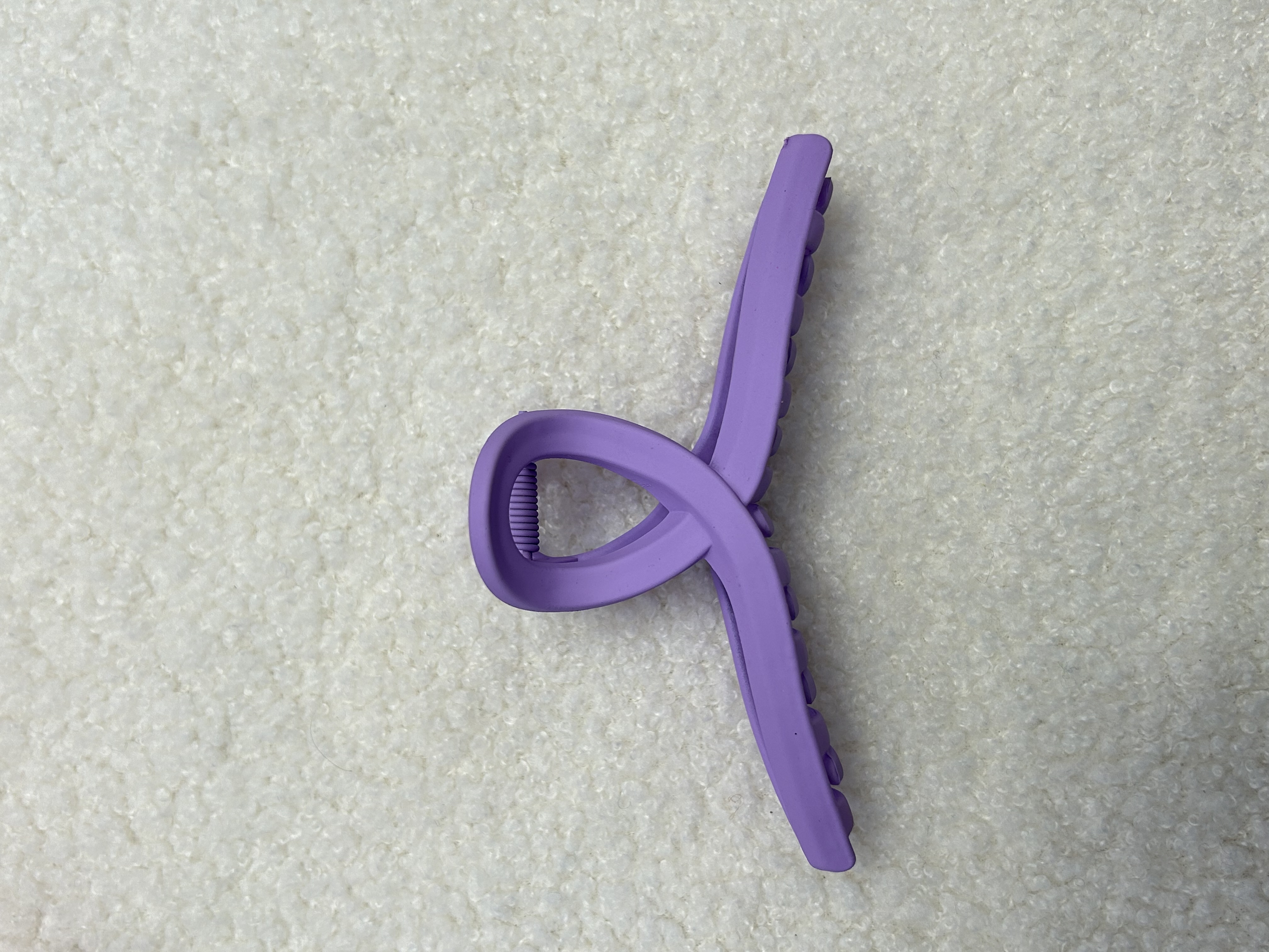 Cross-border large hair clips, grabbers, shark clips, hair curls, hair accessories wholesale, Huaxin Accessories -517 Application Scenario