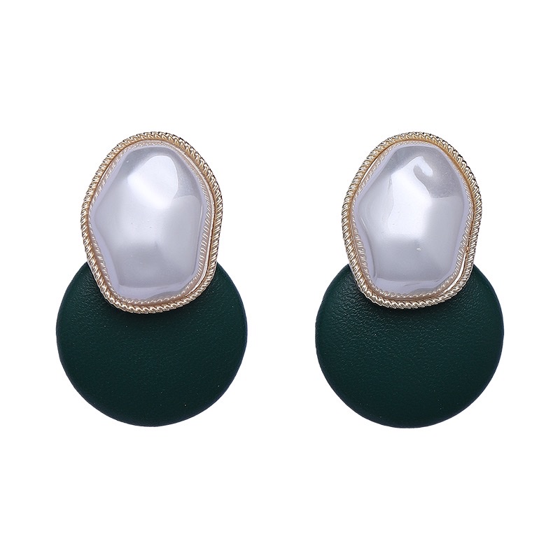 Trendy retro fashion Hong Kong-style leather earrings, 2022 new trendy and niche design sense ear stud earrings for women R029