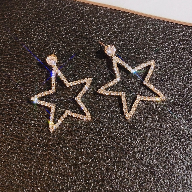 Five-pointed star ear clips, women's no-ear piercing earrings, internet-famous bestsellers, water diamond earrings, 2023 new style, pure silver stud earrings, summer Specification image