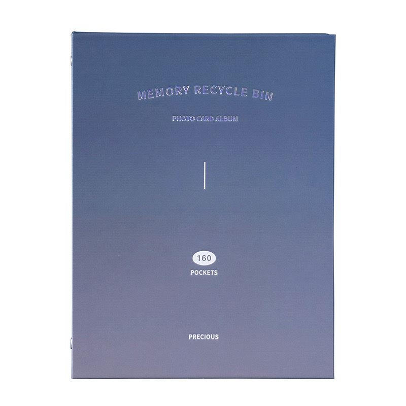 学生卡片册/拍立得相册/游戏卡片册白底实物图