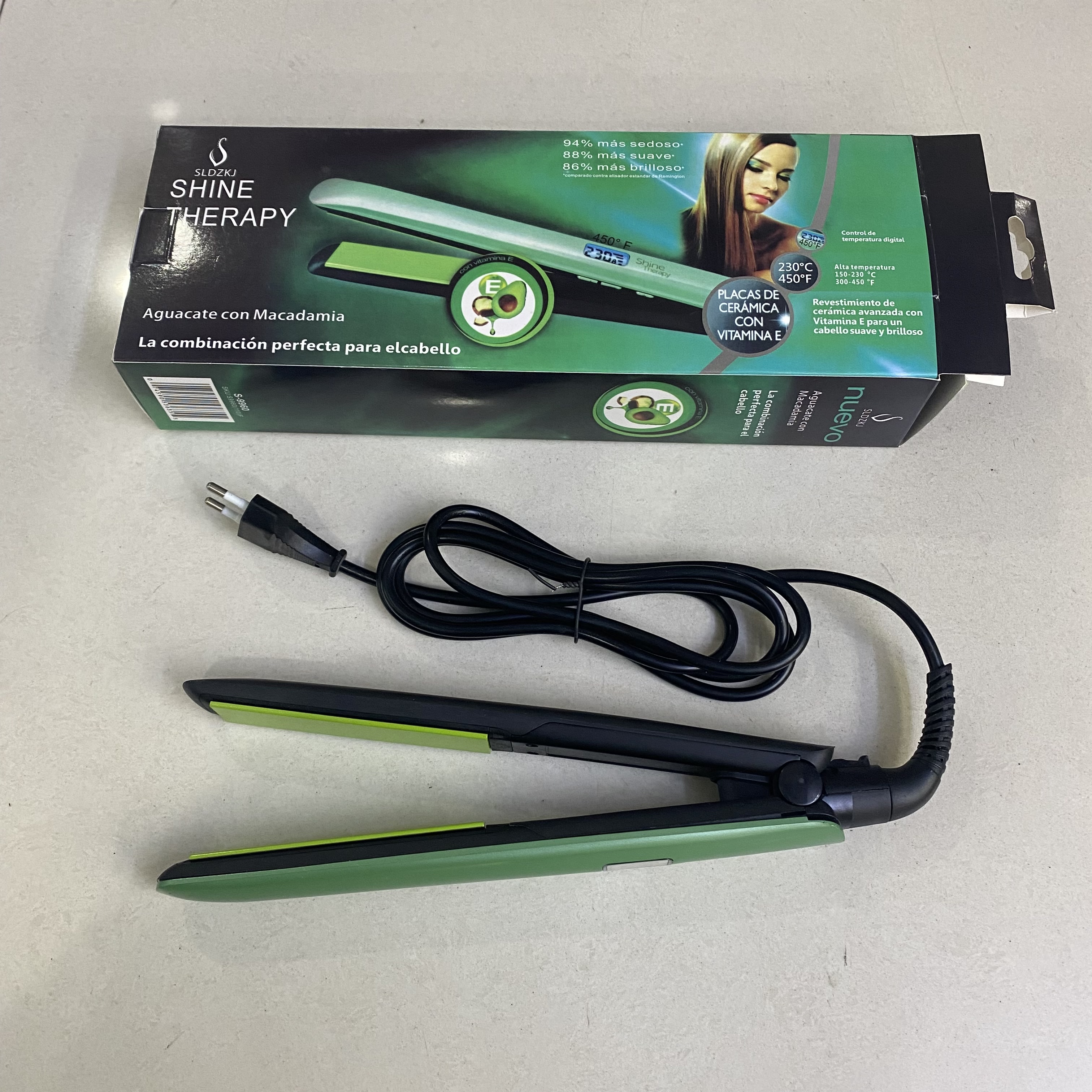 Pantalla LCD alisador de pelo roll straight doble uso plancha de alisado no daña el pelo straight board clip Application Scenario
