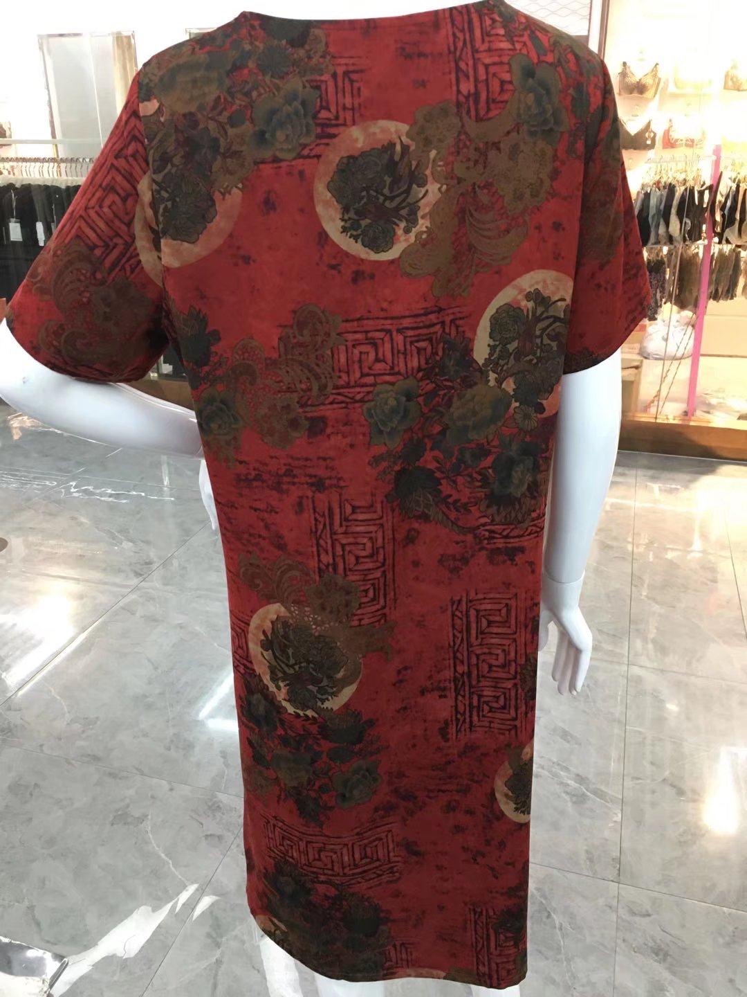 2023 New Women's Dress for the middle-aged and elderly, XL-5XL, printed round-neck short-sleeved, red base, antique large flower, faux silk dress details Picture