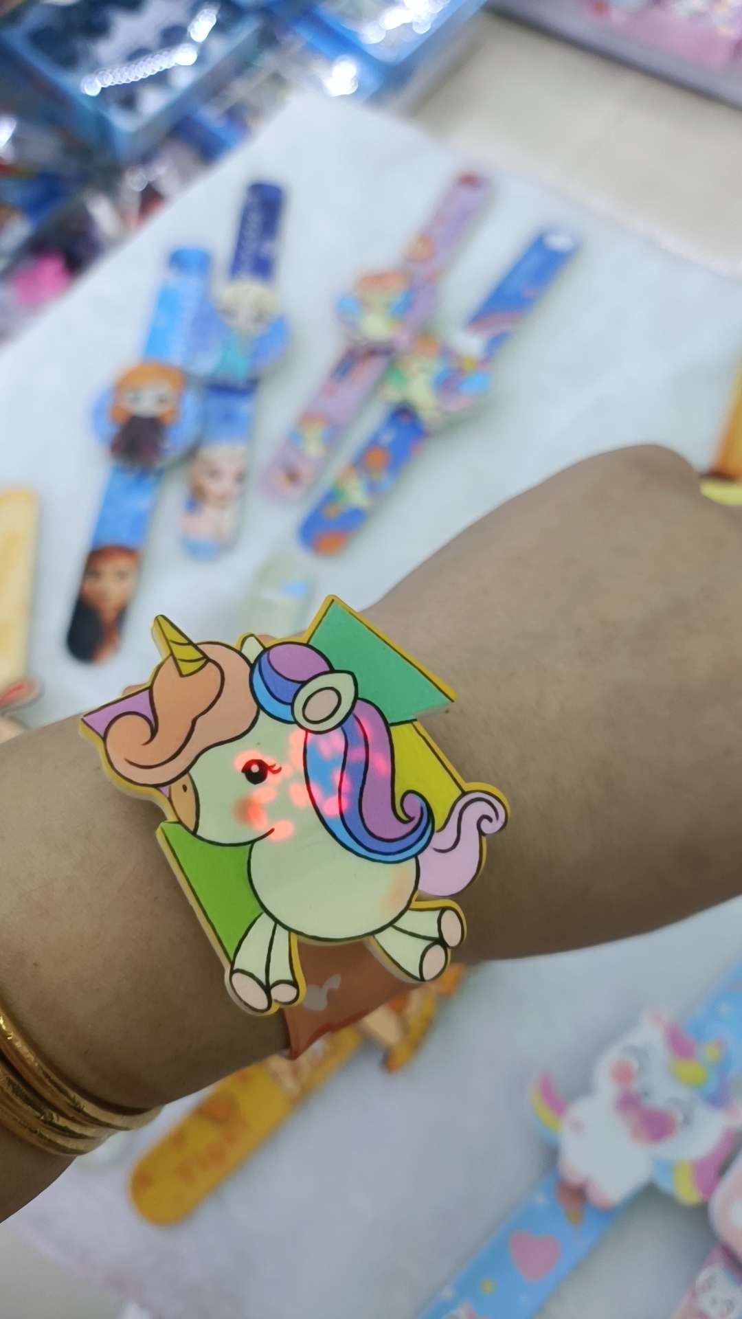 爆款韩版新款硅胶卡通拍拍LED手表详情图10