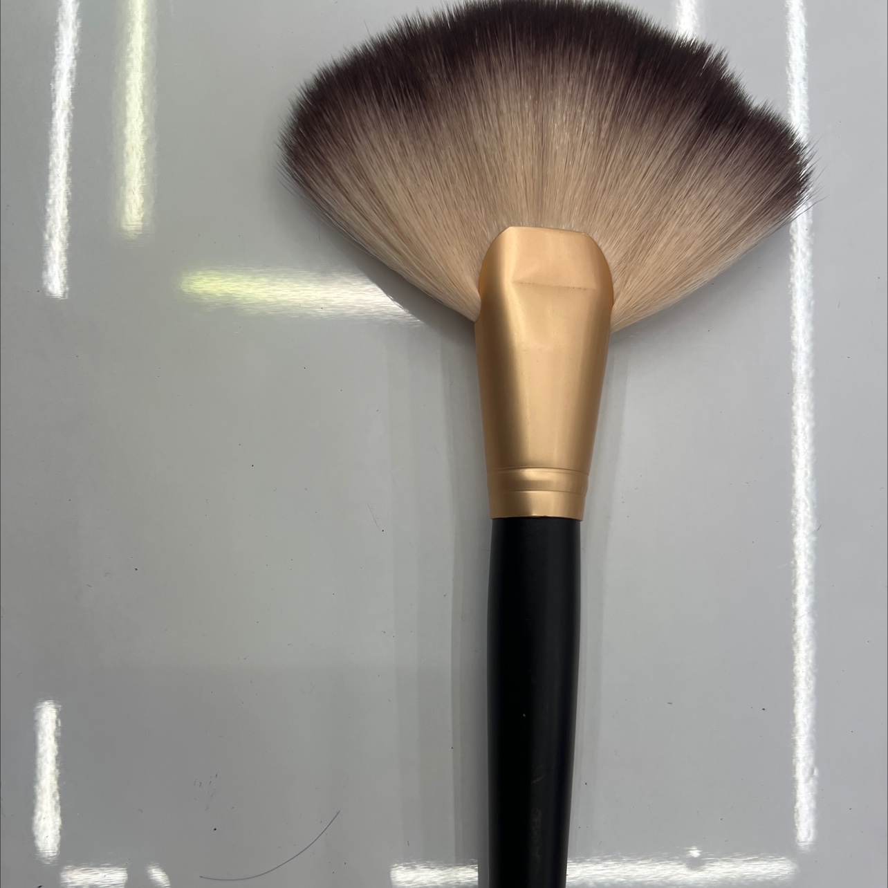 Sunburn brush Specification image