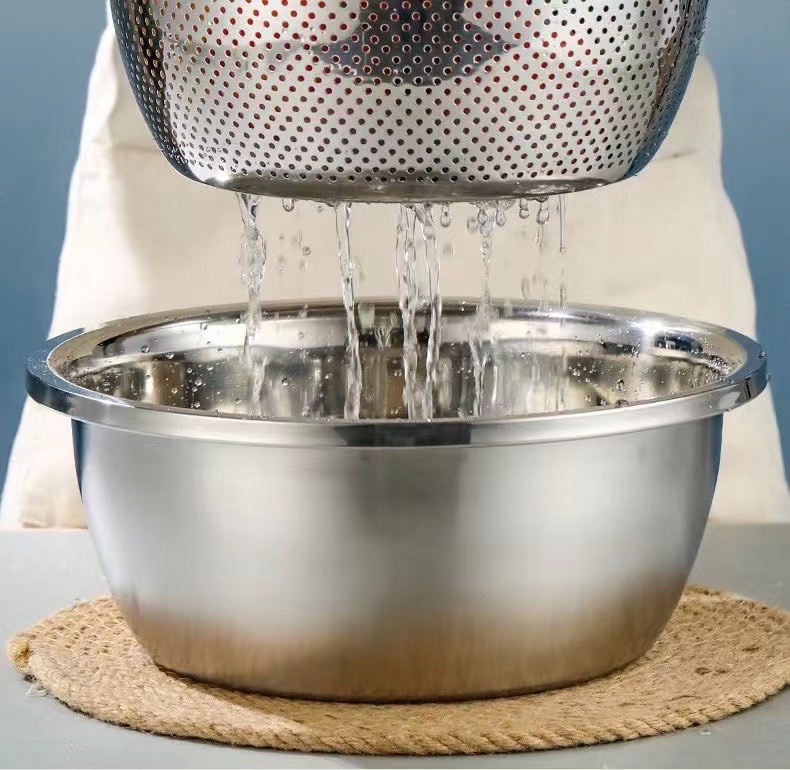 201 Non-magnetic large inverted edge seasoning jar, stainless steel European-style flavor pot, deepened and thickened wide and high edge multi-purpose basin, household basin Application Scenario