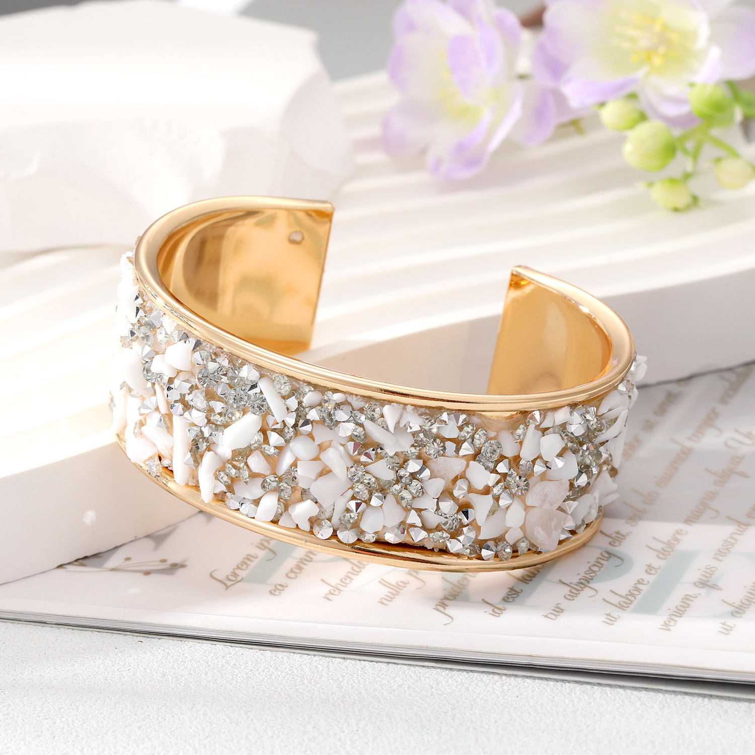 A cross-border bestseller from Europe and America, the Amazon Shein's metal-inlaid colorful rough stone open-mouth bracelet shines brightly for women Specification image