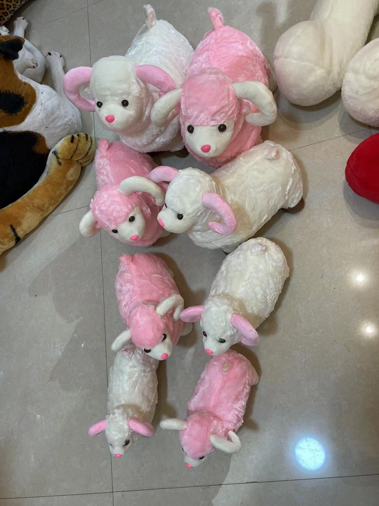 Plush toys, stuffed dolls, sheep