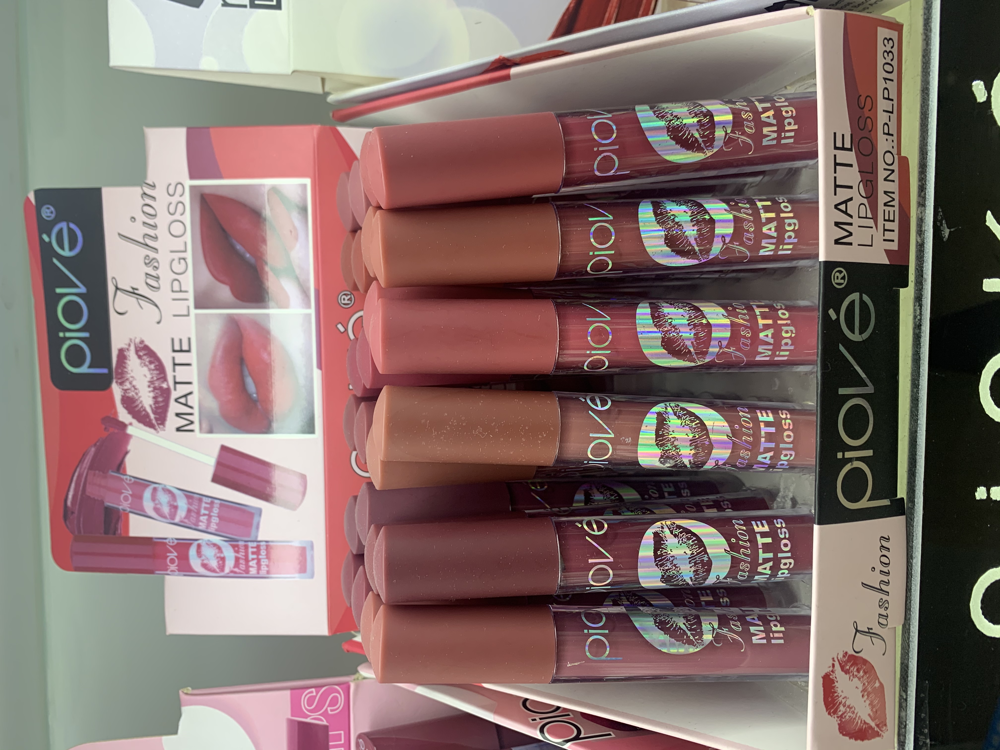 P-LP1033 Lip gloss
