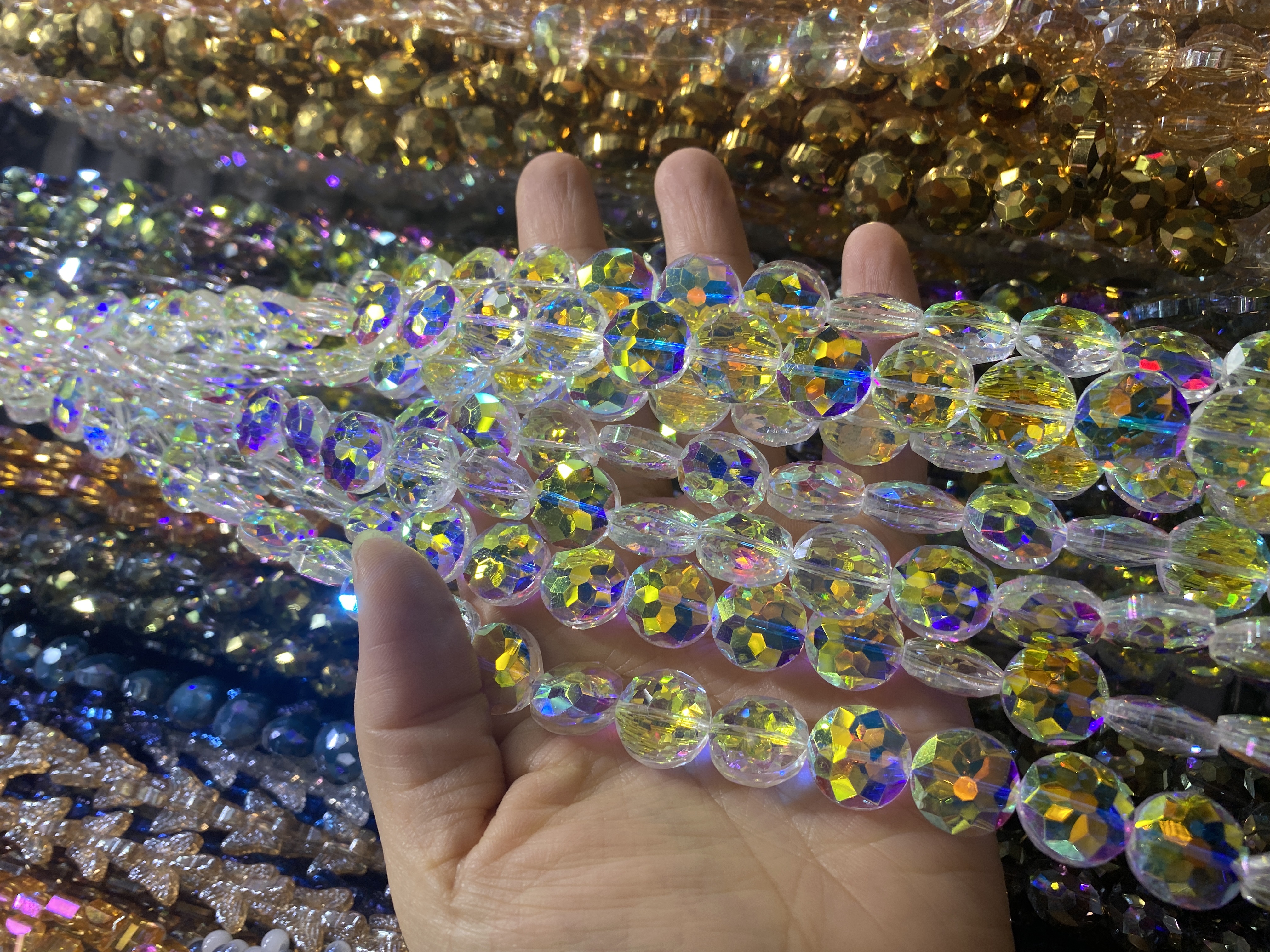 皇冠水晶吊头别针圆盘烫钻贴树脂橡胶标滴塑 创意手工DIY材料包装装饰配件水晶吊头