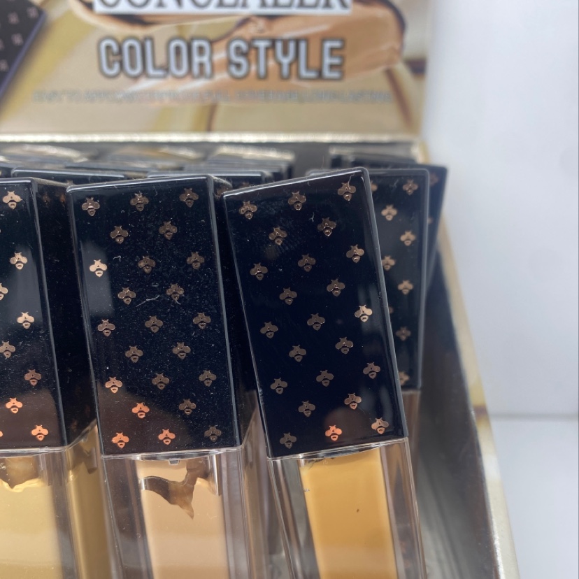 Concealer details Picture