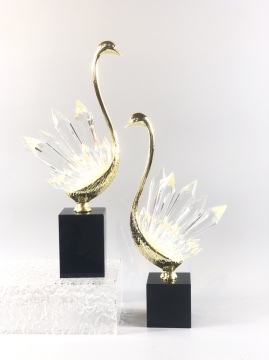 Marble crystal alloy swan