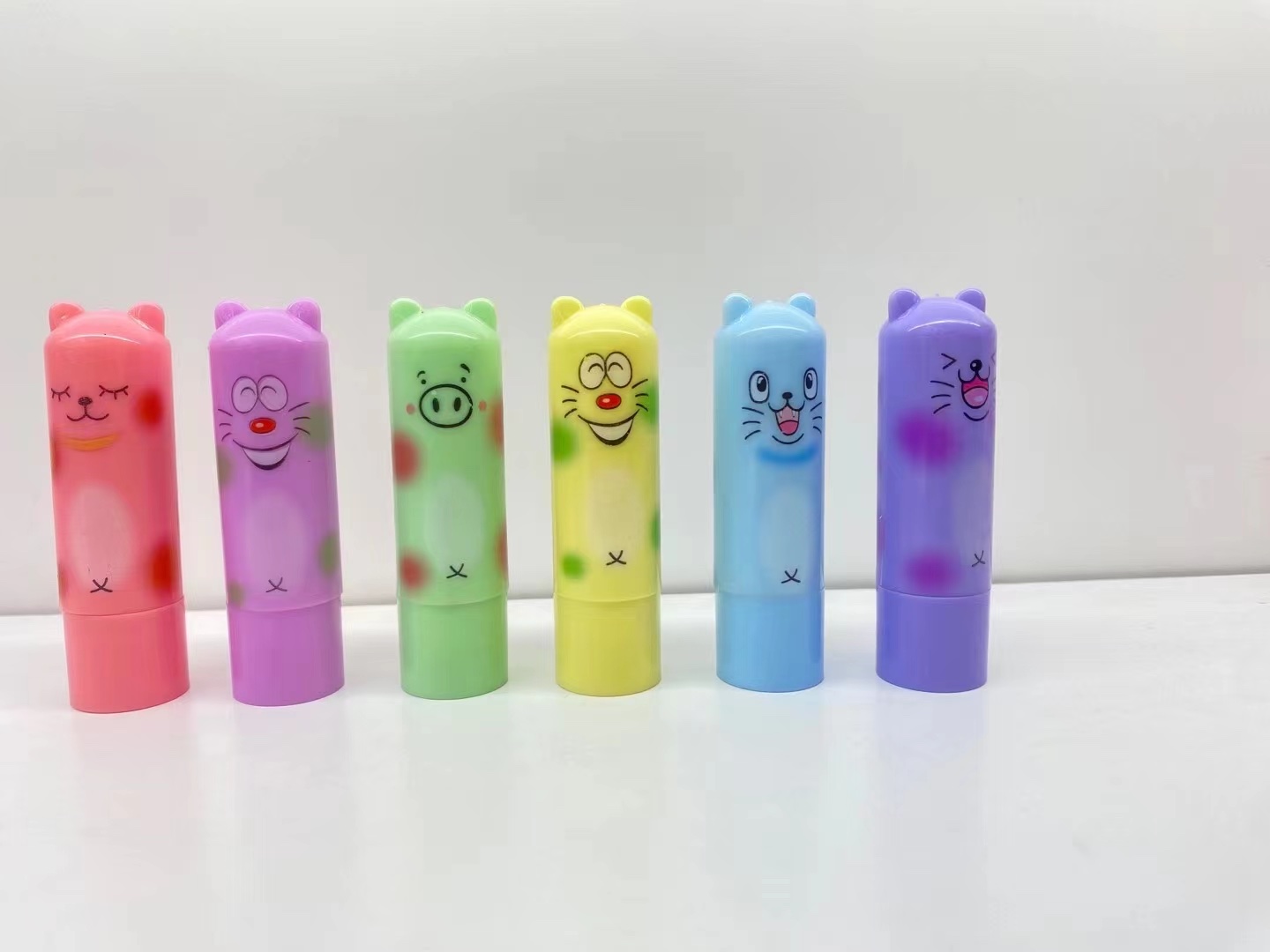 唇膏/润唇膏/变瑟润唇膏产品图