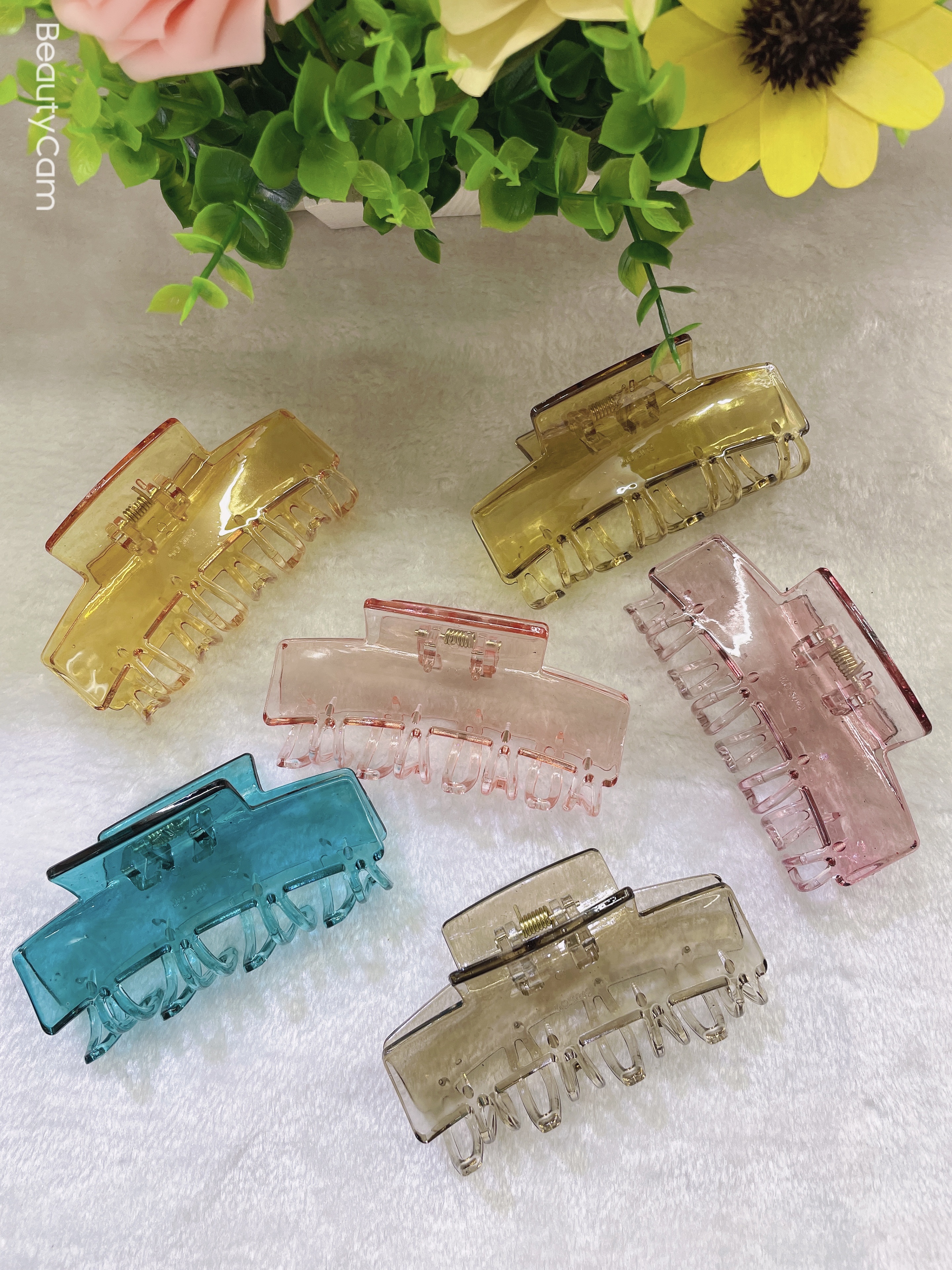 9 cm plastic gripper