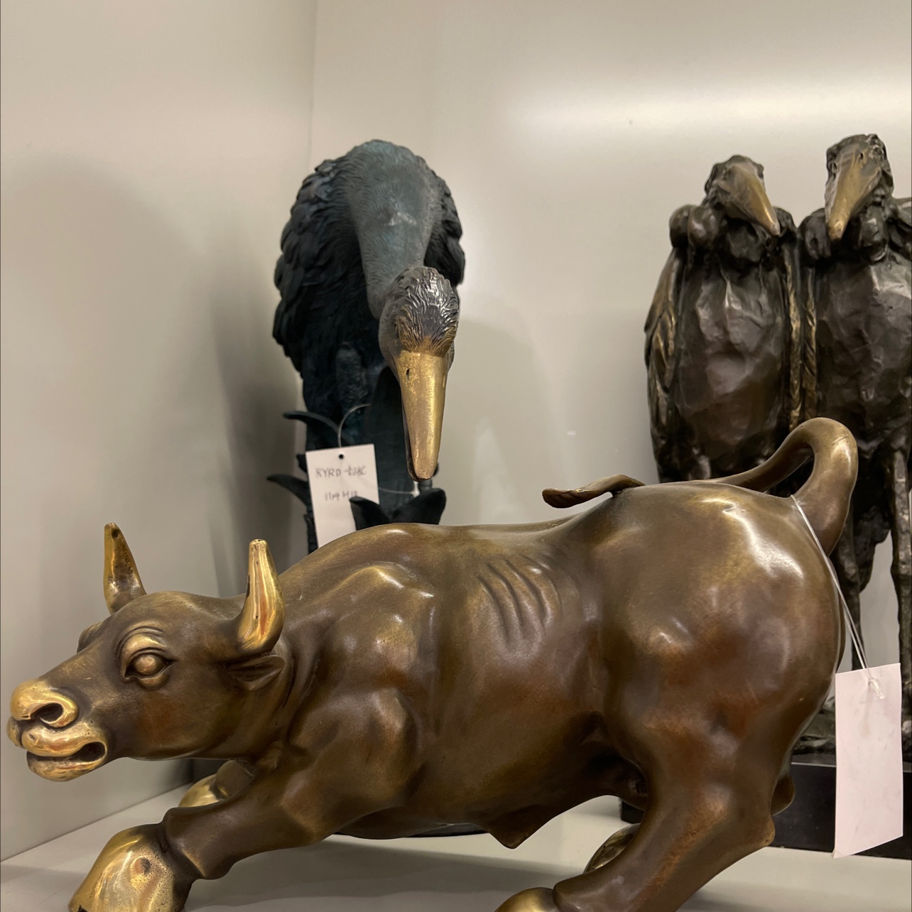 黄铜牛摆件产品图