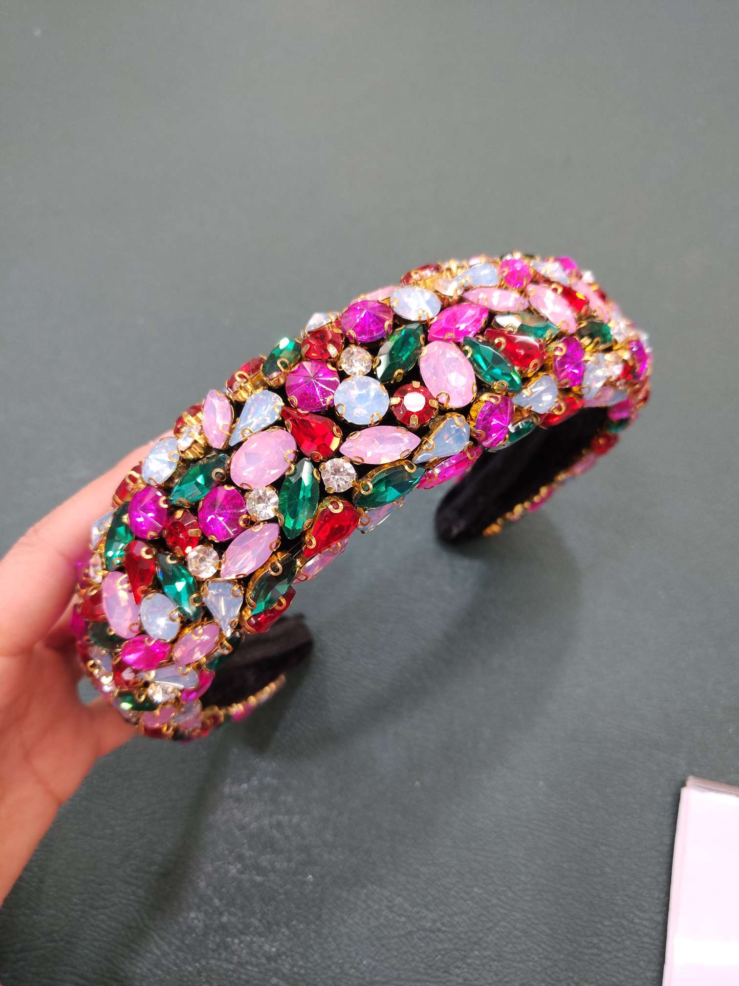 新款发箍彩色水钻头扣加宽加厚海绵发卡重工头箍高档手工首饰工厂卖家批发零售饰品详情图2