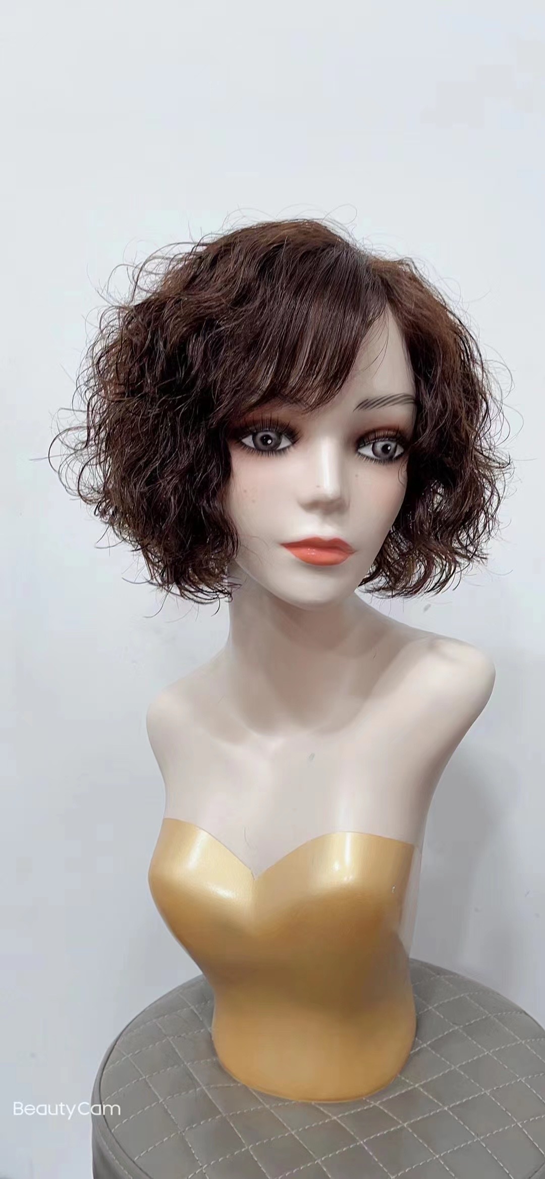 Peluca mujer pelo corto bobo interior hebilla cara redonda qi flequillo conjunto de peluca natural realista todo el pelo recto todo el conjunto de cabeza 1 Specification image