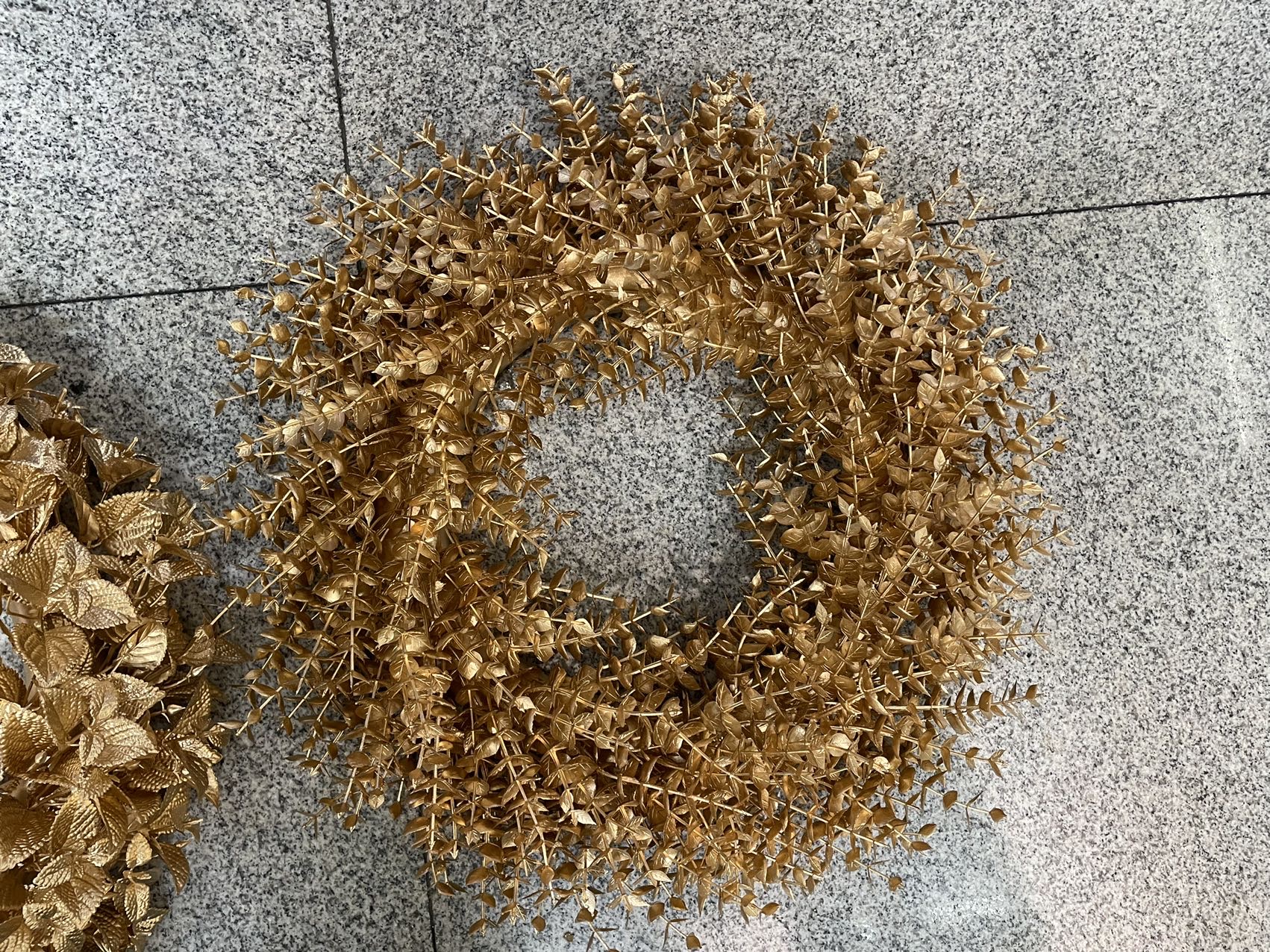 Golden Christmas Wreath. Gold Decorative Home Furnishings full figure