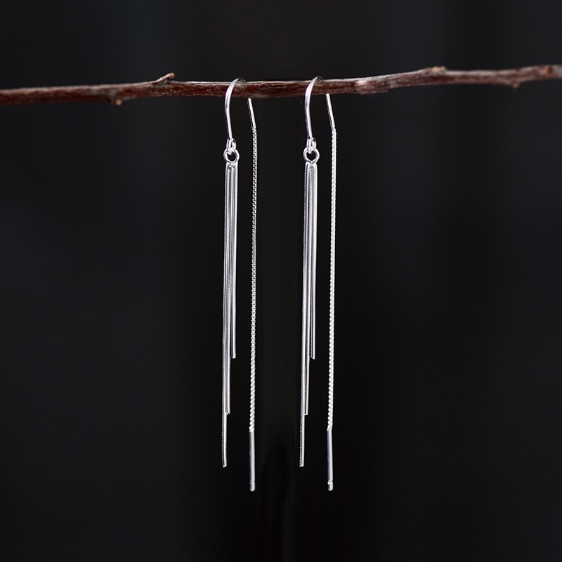 The earrings are simple, fashionable and individual Korean style. The snake-bone tassel earrings are long and anti-loss. The earline is super cute details Picture