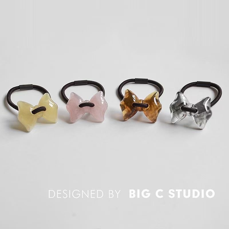 Korean bow tie, 5-petal flower-textured leather band, hair tie details Picture