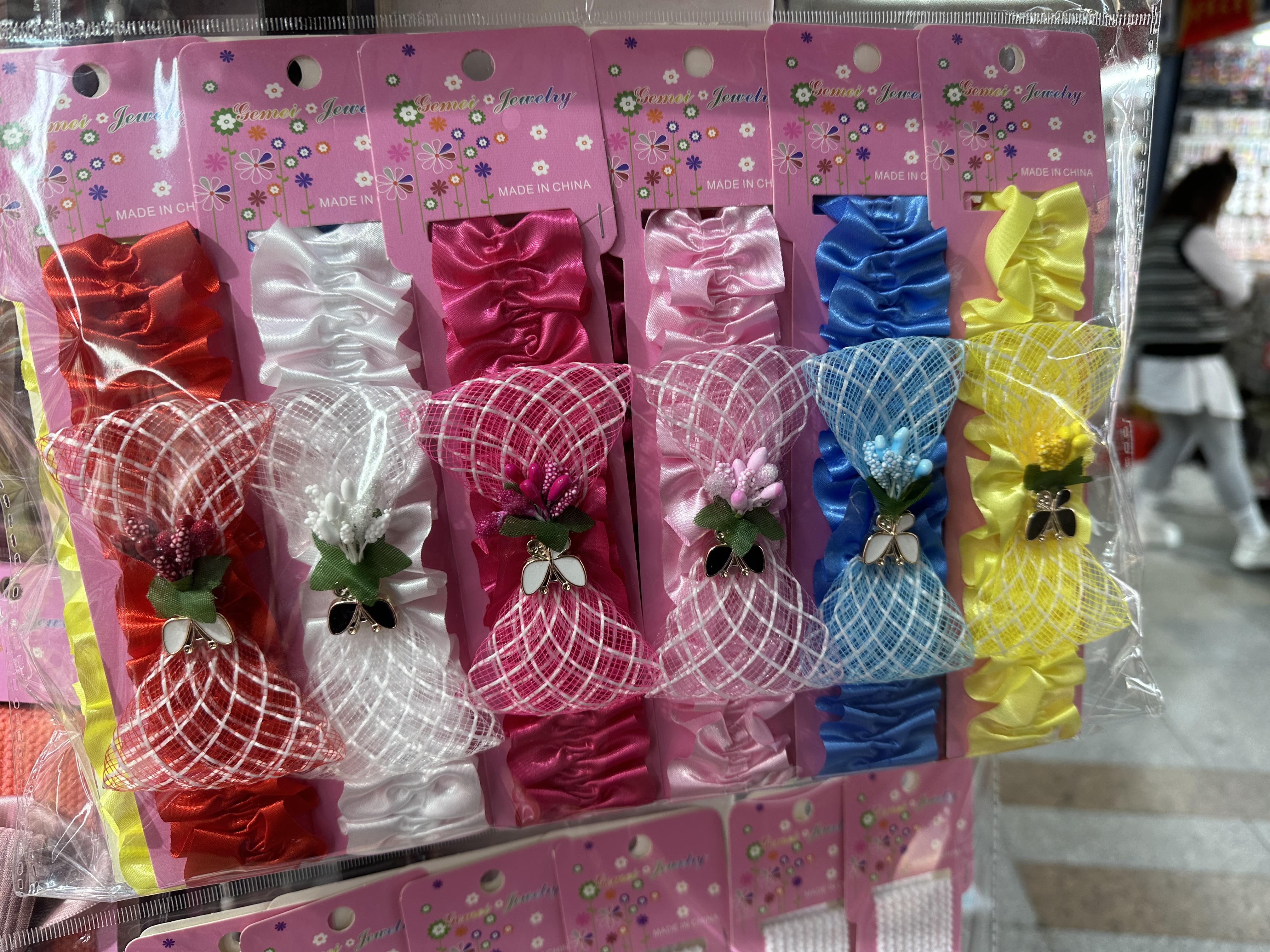 头带领结彩色