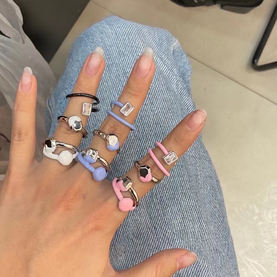 Trendy ring Application Scenario