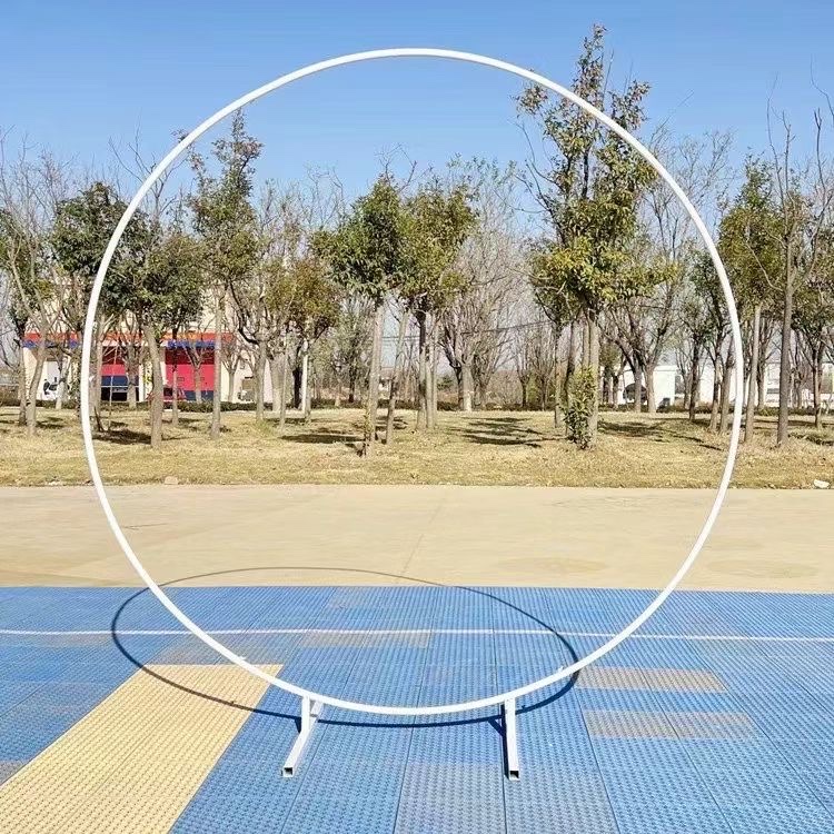 Party ironwork decorative rings, circular decorative rings, wedding props, ironwork single-pole circular ring frames, outdoor wedding balloons, party circular arches, scene decoration, guiding signs Application Scenario