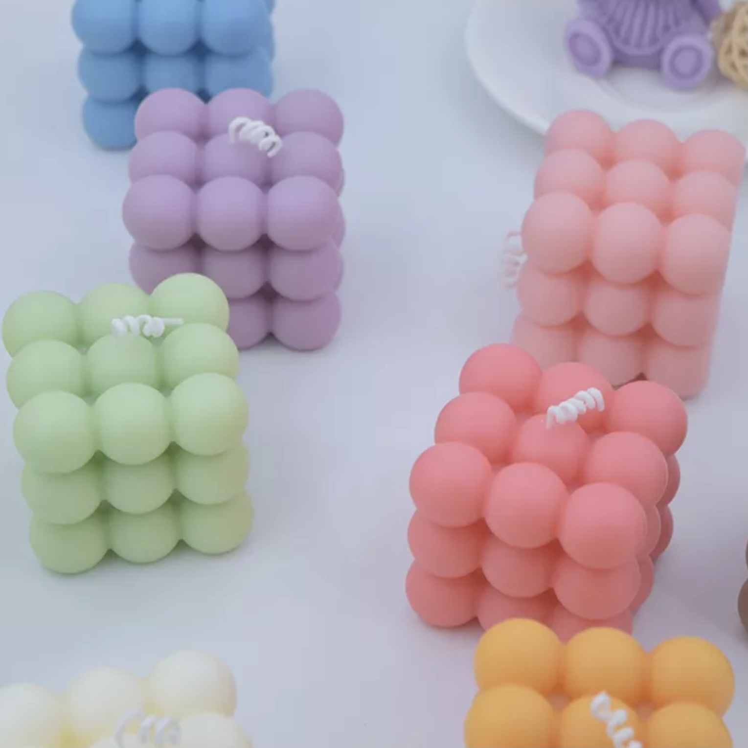 Rubik's Cube Candle Scented Paraffin Nine Hearts details Picture
