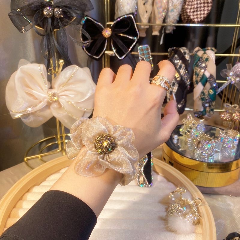 The classic and fashionable sunflower hair band and hair tie in 2023 are all Internet celebrities and bestsellers Item Picture