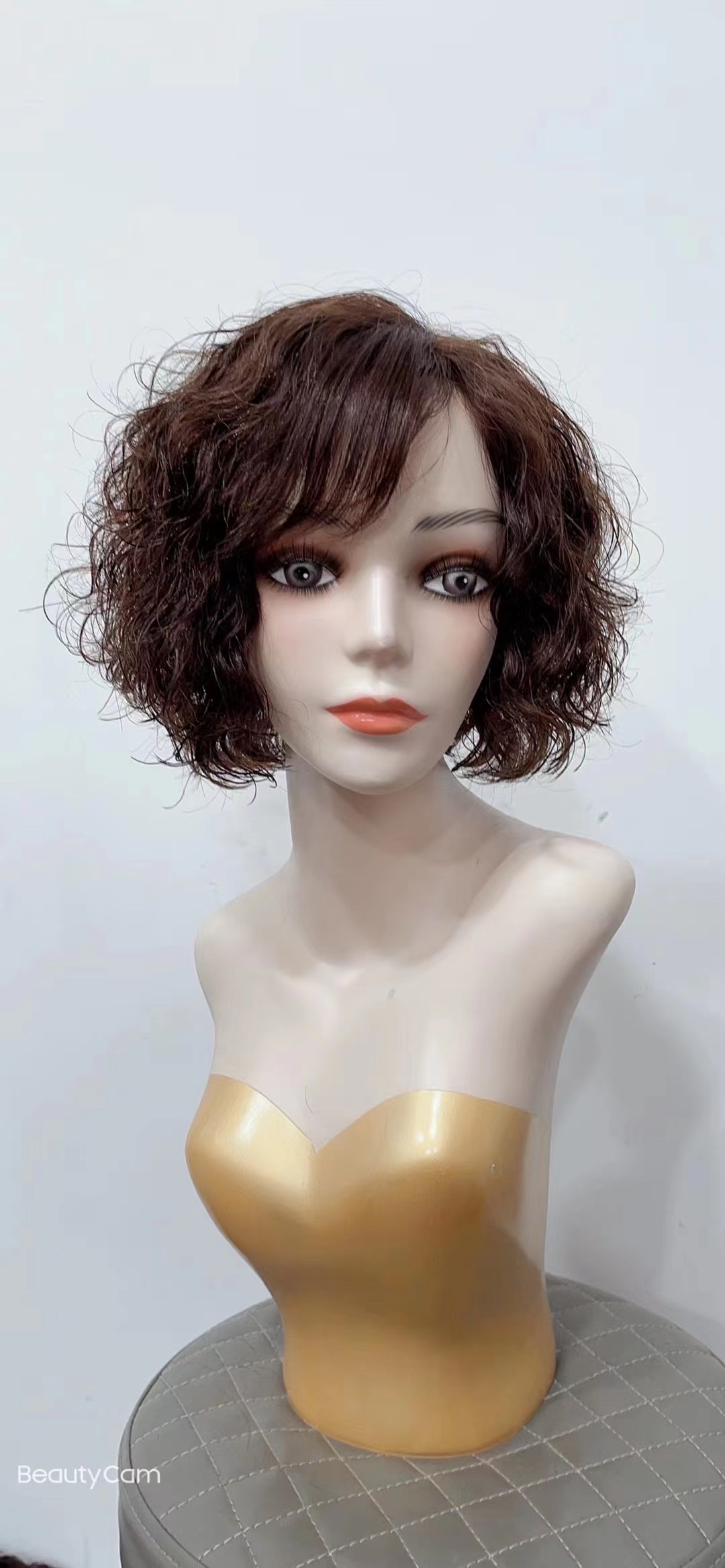 A wig for women with short hair, wavy hairstyle, inwardly folded round face, bangs, natural and realistic wig set, full straight hair, full head set 1