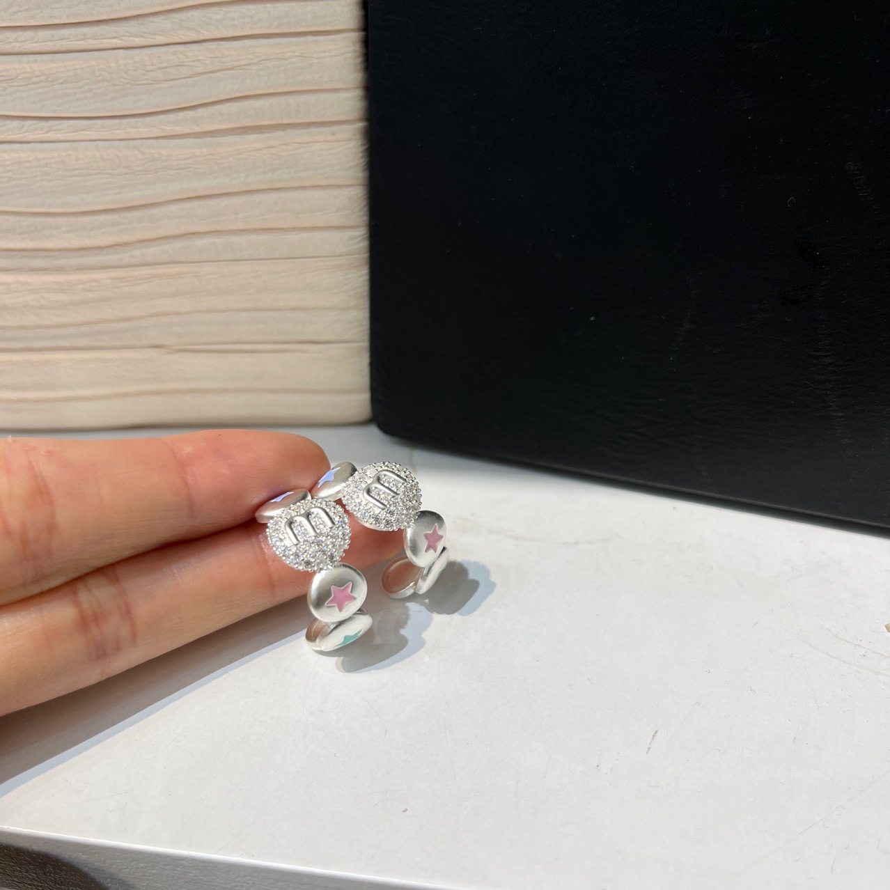 彩色五角星滴油字母M哑银耳环银针耳钉