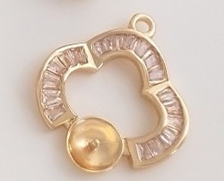 网红珍珠吊坠．铜镶锆石产品图