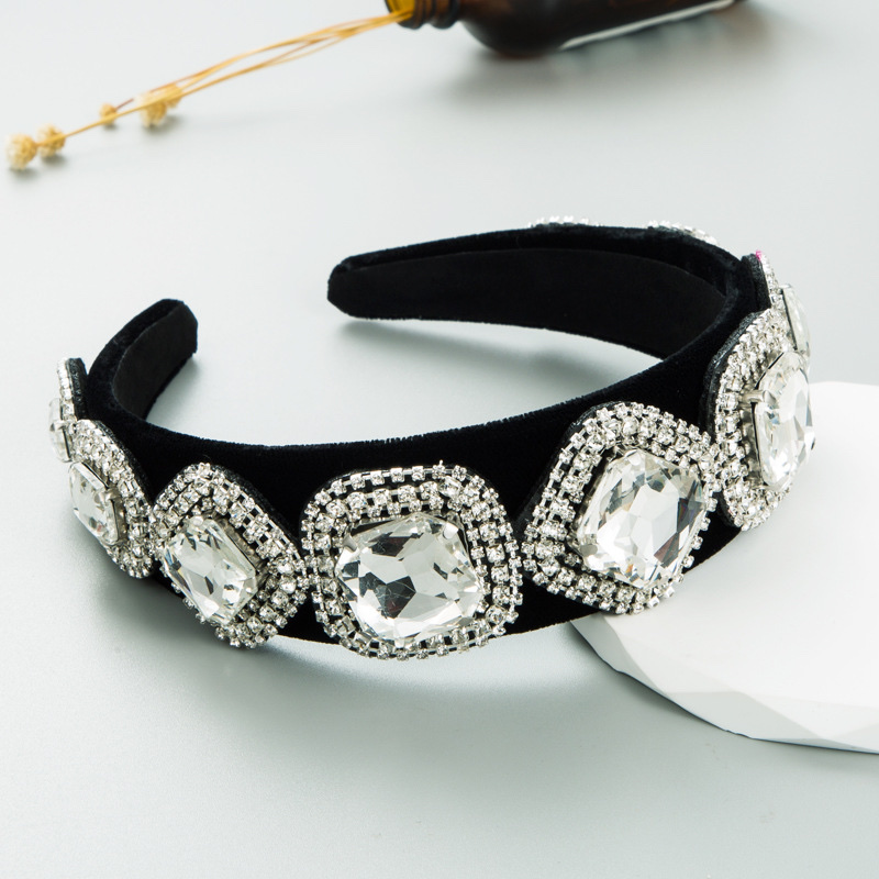 Wholesale of fashionable heavy craftsmanship headbands, light luxury court hair accessories with cobalt temperament and high-end feel Specification image