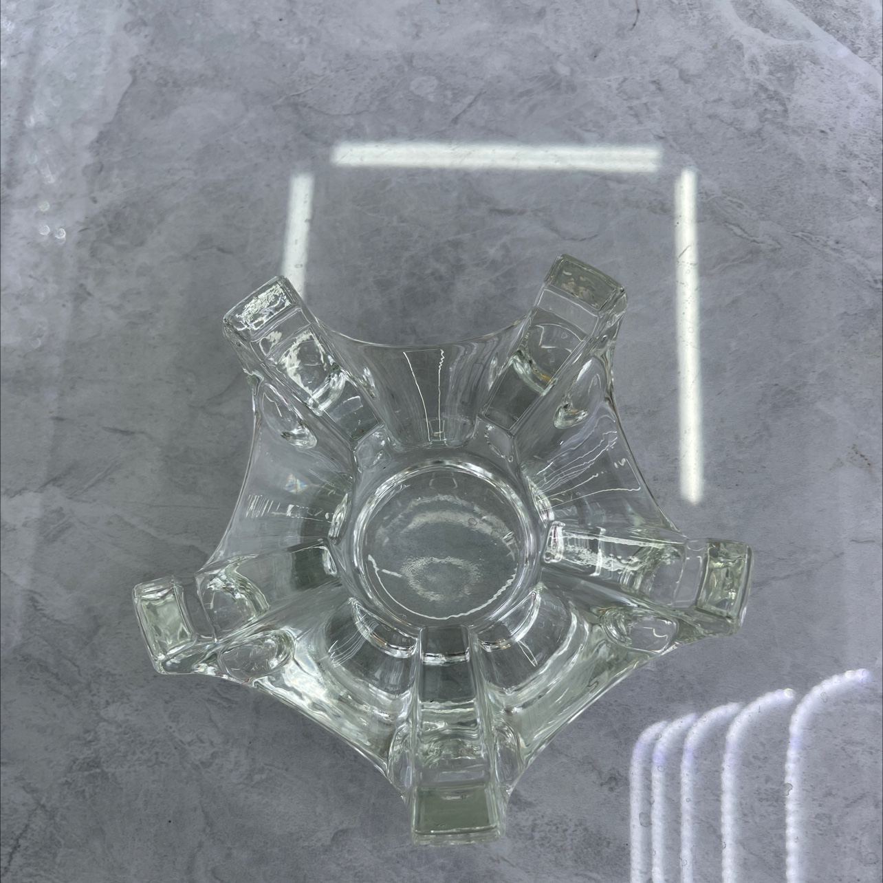 国际商贸城一区市场荣山玻璃水晶花瓶摆件插花送礼荣山玻璃018