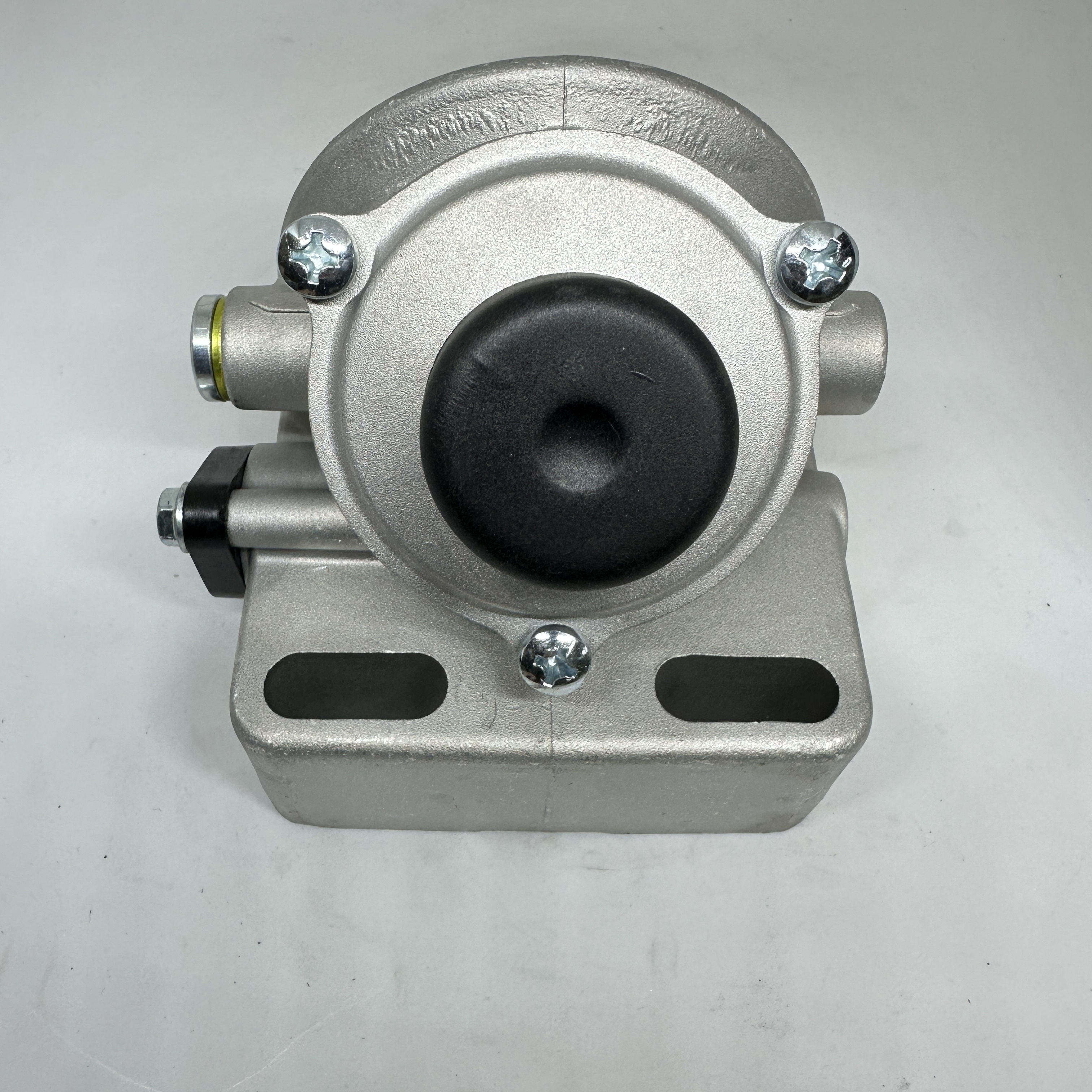 Truck fuel system accessories: Diesel filter base PL420 aluminum seat details Picture