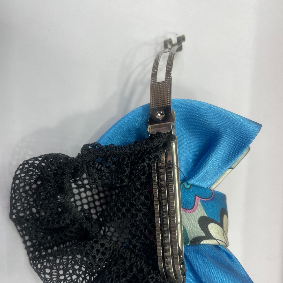 蝴蝶结工作网花细节图