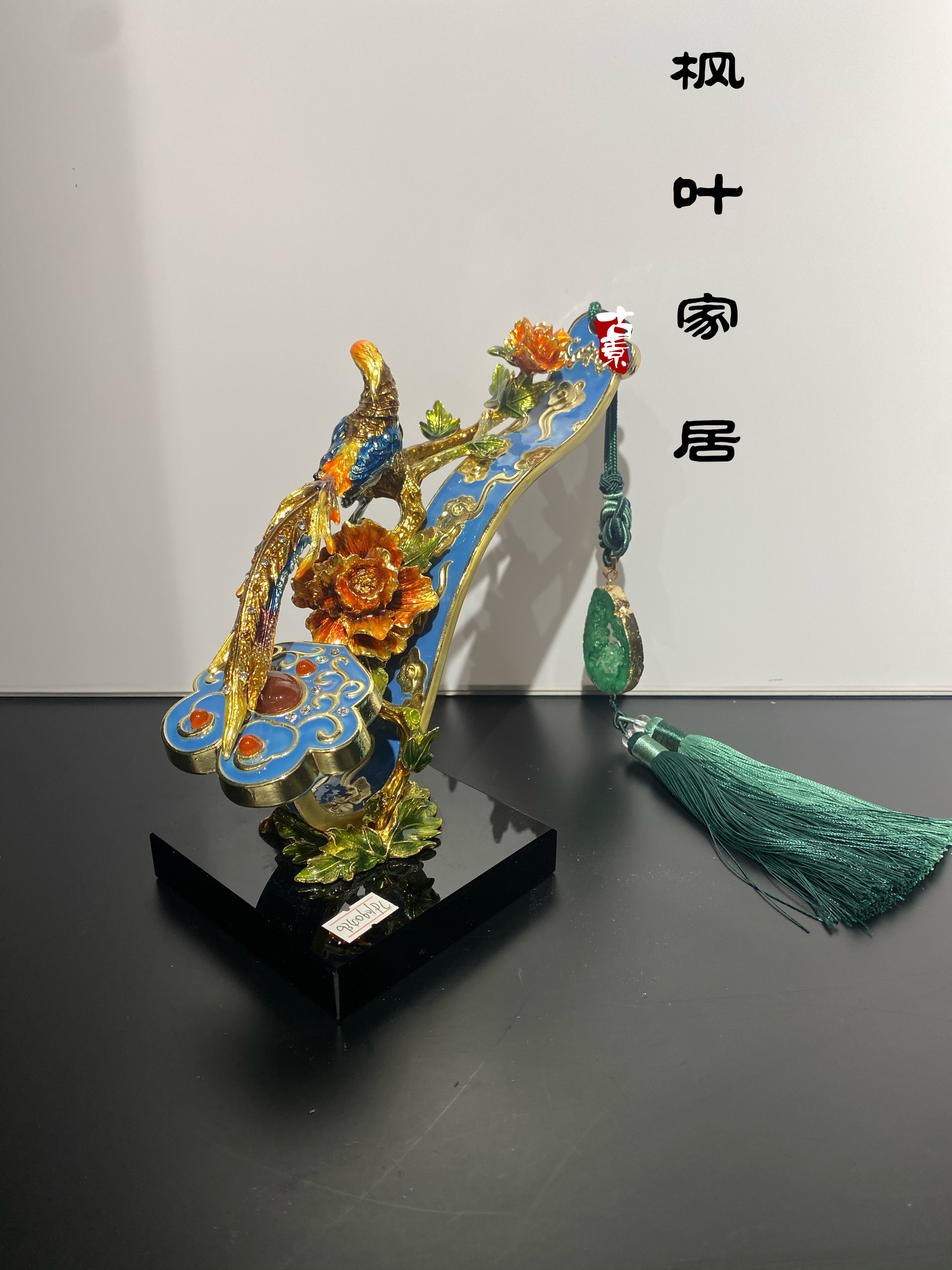 Crystal bottom zinc alloy flange colorful flower and bird ruyi handicraft display piece