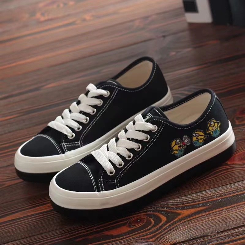 Human Minions Canvas Shoes for Women Spring 2023 New low-top lace-up comfortable, breathable and versatile sneakers